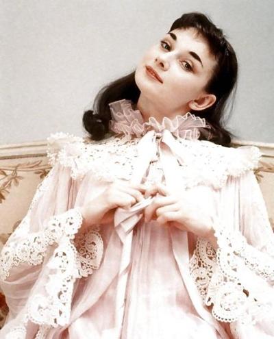 25P Ich liebe es, mit Audrey Hepburn zu masturbieren
