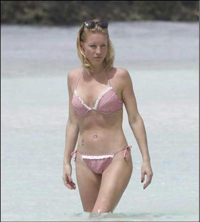 25P Denise Van Outen Royaume-Uni Bébé (2)