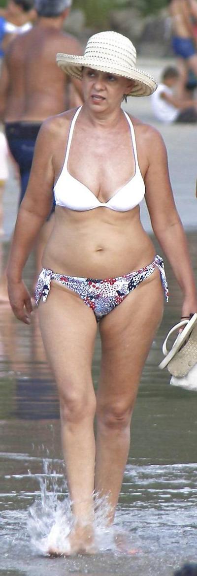 19P Matures on a beach