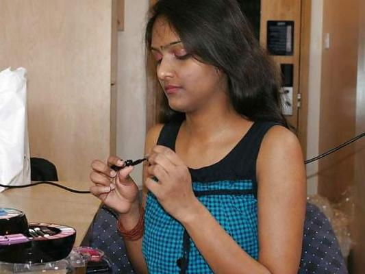 5P Indian girl striptease part 8