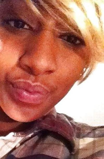 7P Black Milf Self Photos