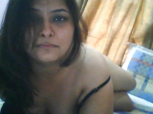 25P Desi bébé Ananya