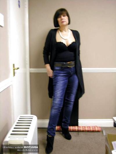 16P Board Room Strip