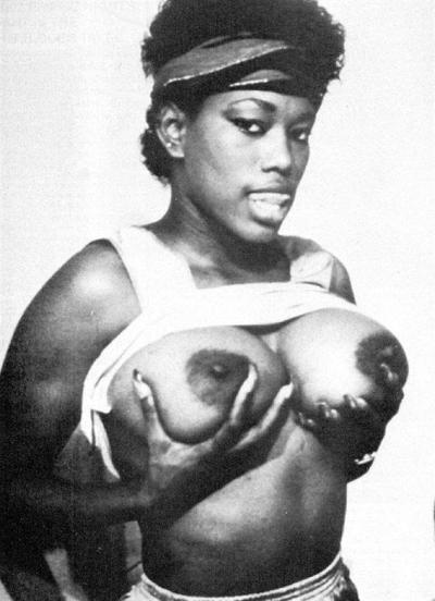 12P Vintage ebony Ebony Ayes fucked in retro hardcore action
