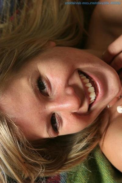 16P Blonde Phoenix posing naked outdoor