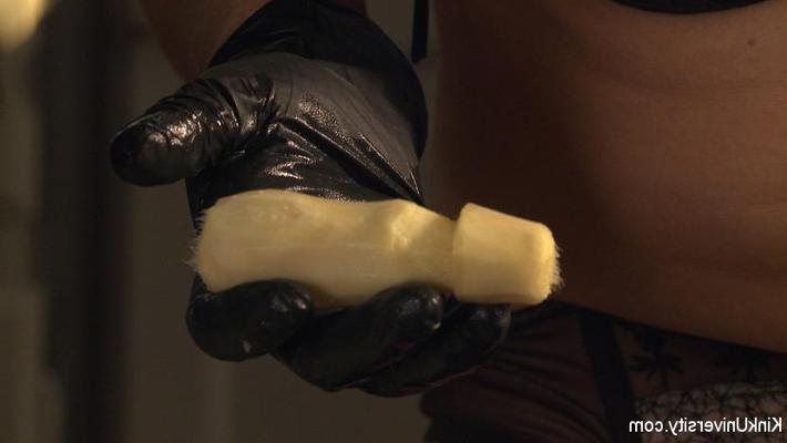 12P Figging (using freshly peeled ginger as a buttplug or dildo) creates an intense 