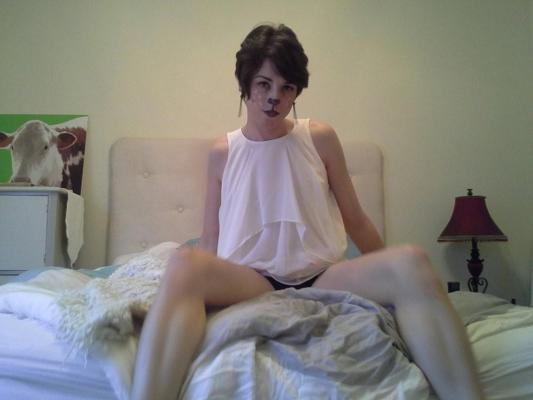 12P Amateur shemale Caiden Hall shows her long legs