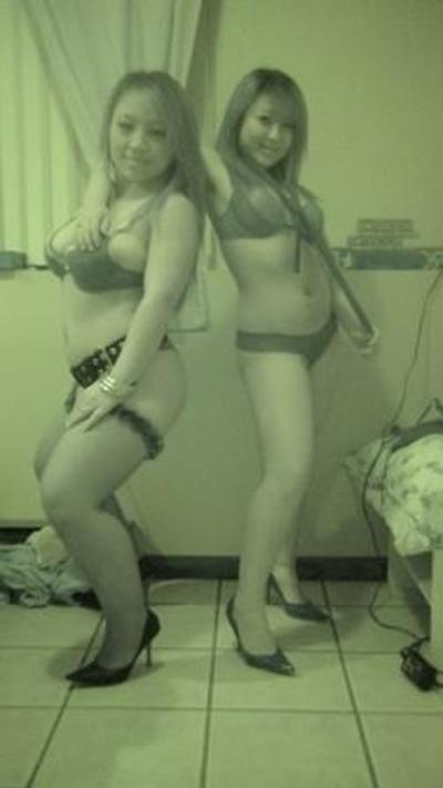 18P Amateur asian porn with three girlfriends