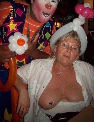10P old grannies