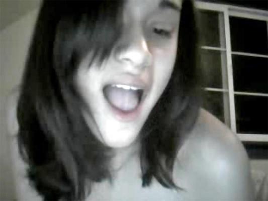24P Sexy Cam Slut Luna