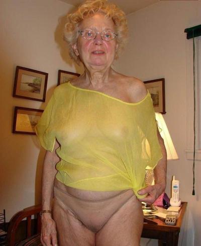 10P Old Amateur Grannies