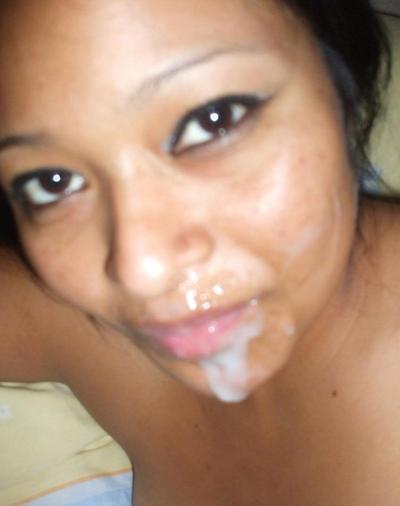 15P Chubby asian amateur sucking cock in bed
