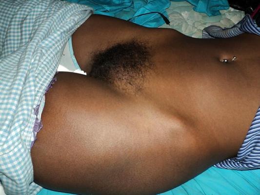 15P Ebony teen gfs posing for cell phone pics