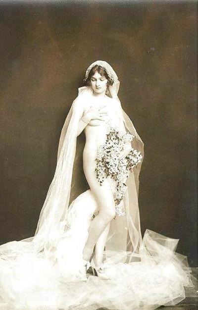 10P Vintage Erotic Photo Art 10 - Nude Model 7 Brides