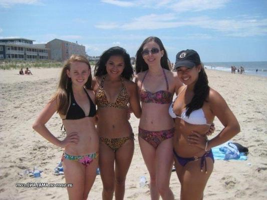 12P Collection of sexy amateur chicks having fun outdoors