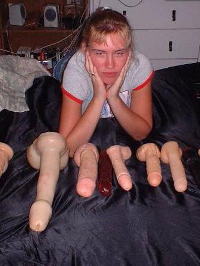 13P Housewife try many dildos in home porn action
