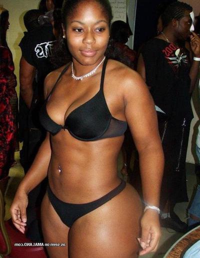 10P Hot picture compilation of amateur ebony chicks showing off their juicy ass