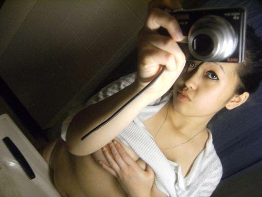 10P Photo set of a hot chinese camwhoring chick