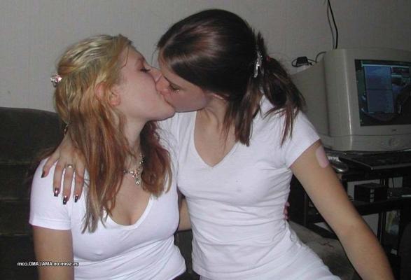 10P photo compilation of amateur hardcore naughty lesbos