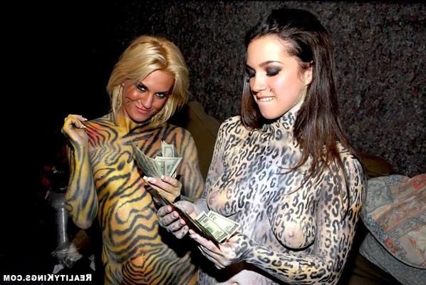18P Cats purr and slurp hot milk in these hot fucking money talk pics