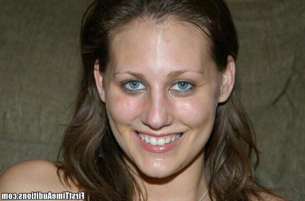 12P 12 pics and 1 movie of Renee from First Time Auditions