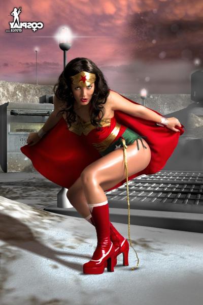 16P Sexy girl dressed as Wonder Woman strips naked