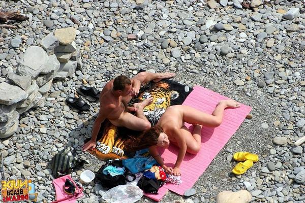 15P Vrai voyeur de plage baise hardcore