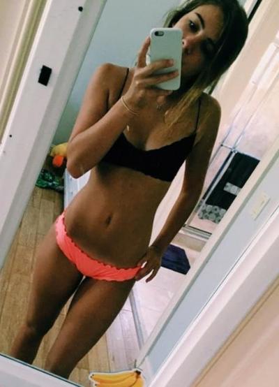 14P Gorgeous amateur hotties in selfies leaked for revenge
