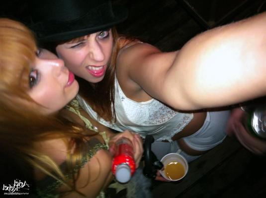 16P Cute amateur teen selfshots