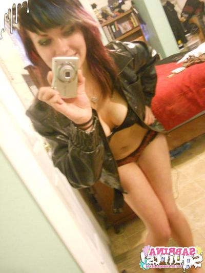 16P Amateur teen slut selfshots