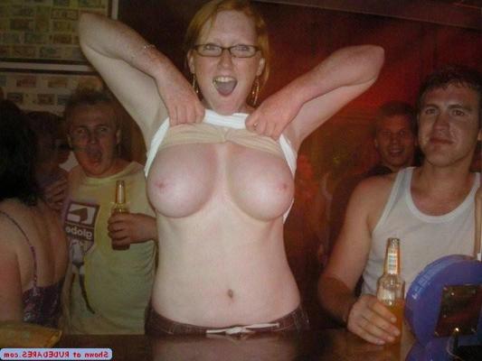 15P Nude girlfriends have their photos shared