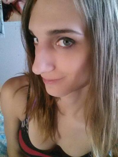 15P Amateur shemale beauty
