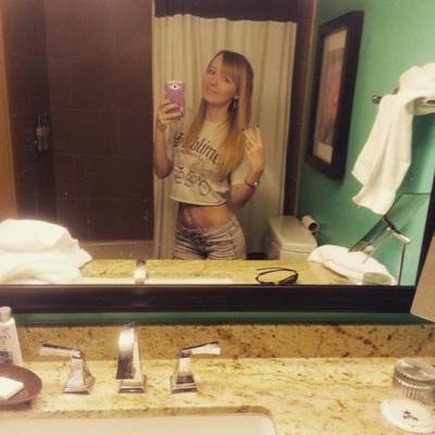 15P Amateur teen selfies