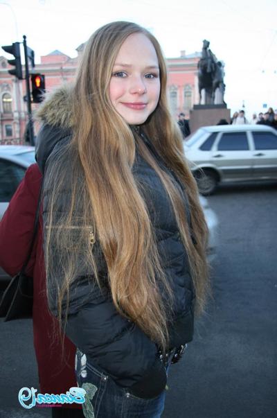 14P Cute nineteen year old teen outside