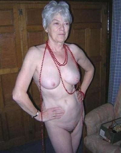 13P Бабушка с отвисшими сиськами