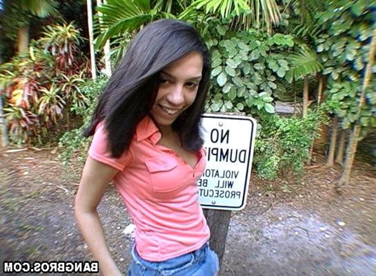 16P she's much more interested in having her ass eaten