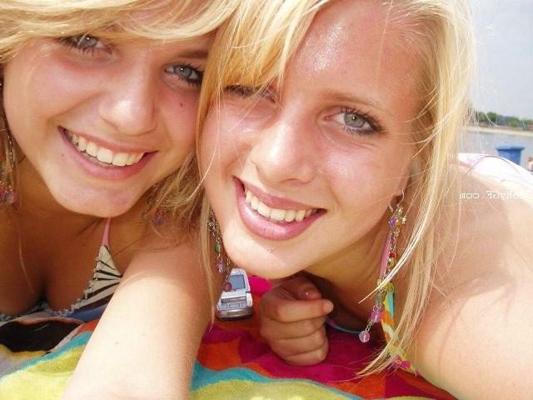 12P Photos secrètes de filles excitées de la vie réelle sur Facebook