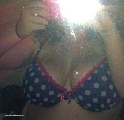 10P Compilation of a horny bbw displaying her huge breasts