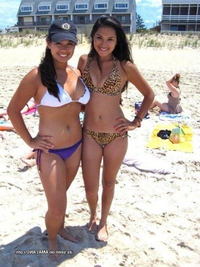 12P Collection of sexy amateur chicks having fun outdoors
