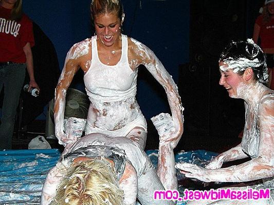 16P Melissa Midwest and Melissa in a shaving cream fight