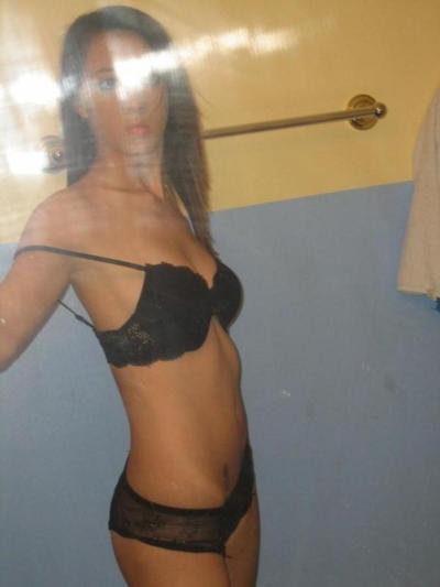11P Beautiful selfshooting honeys