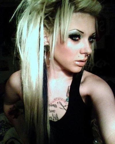 9P Pics of blonde punk chicks