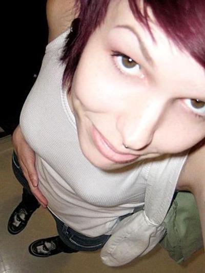 10P Pics of punk GFs with short hair