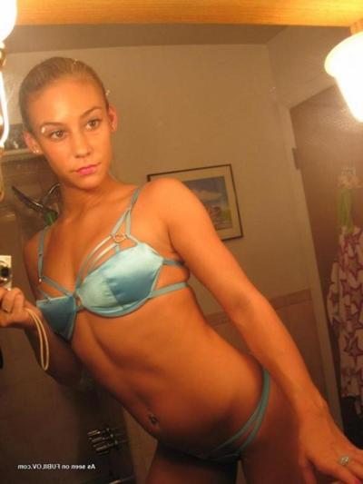 9P Nena sexy camwhoring en ropa interior rizada