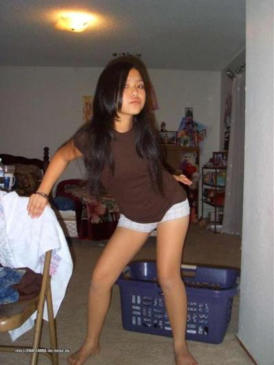7P Compilation of an Asian chick selfshooting in her bedroom