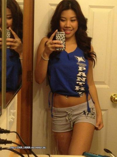 10P Compilation of gorgeous Asian girlfriends in selfshot pics