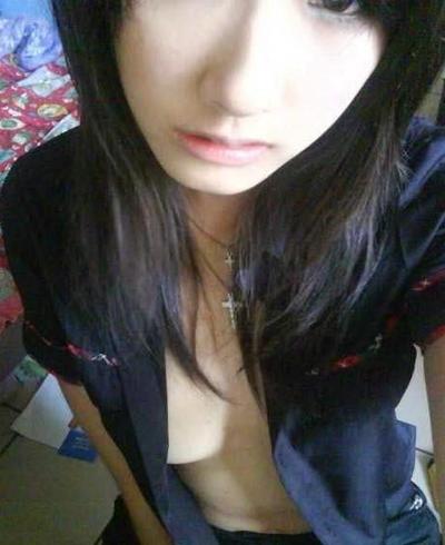 15P Little asian teen gfs posing for the camera