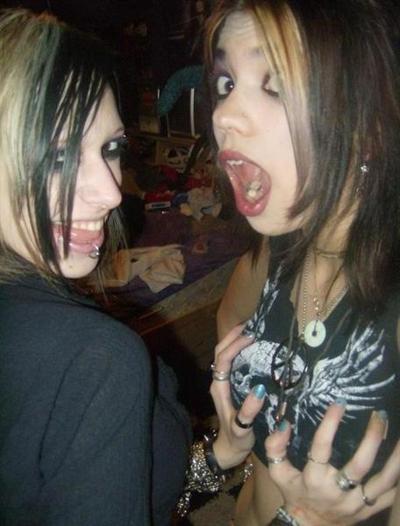 10P Fotos de garotas lésbicas emo