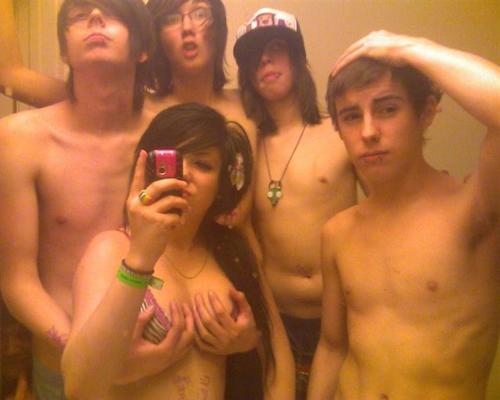 10P Pics of emo teen with guys