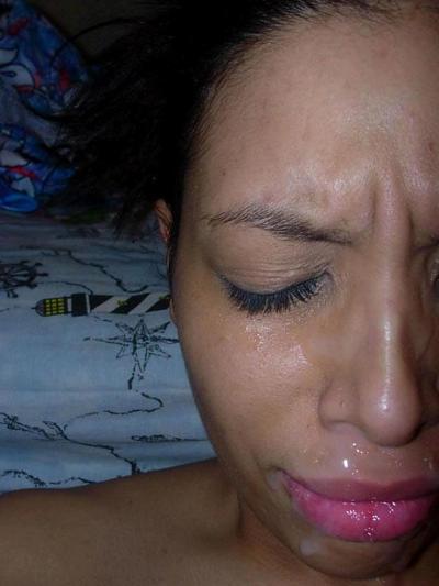 15P Real amateur girlfriends taking facials